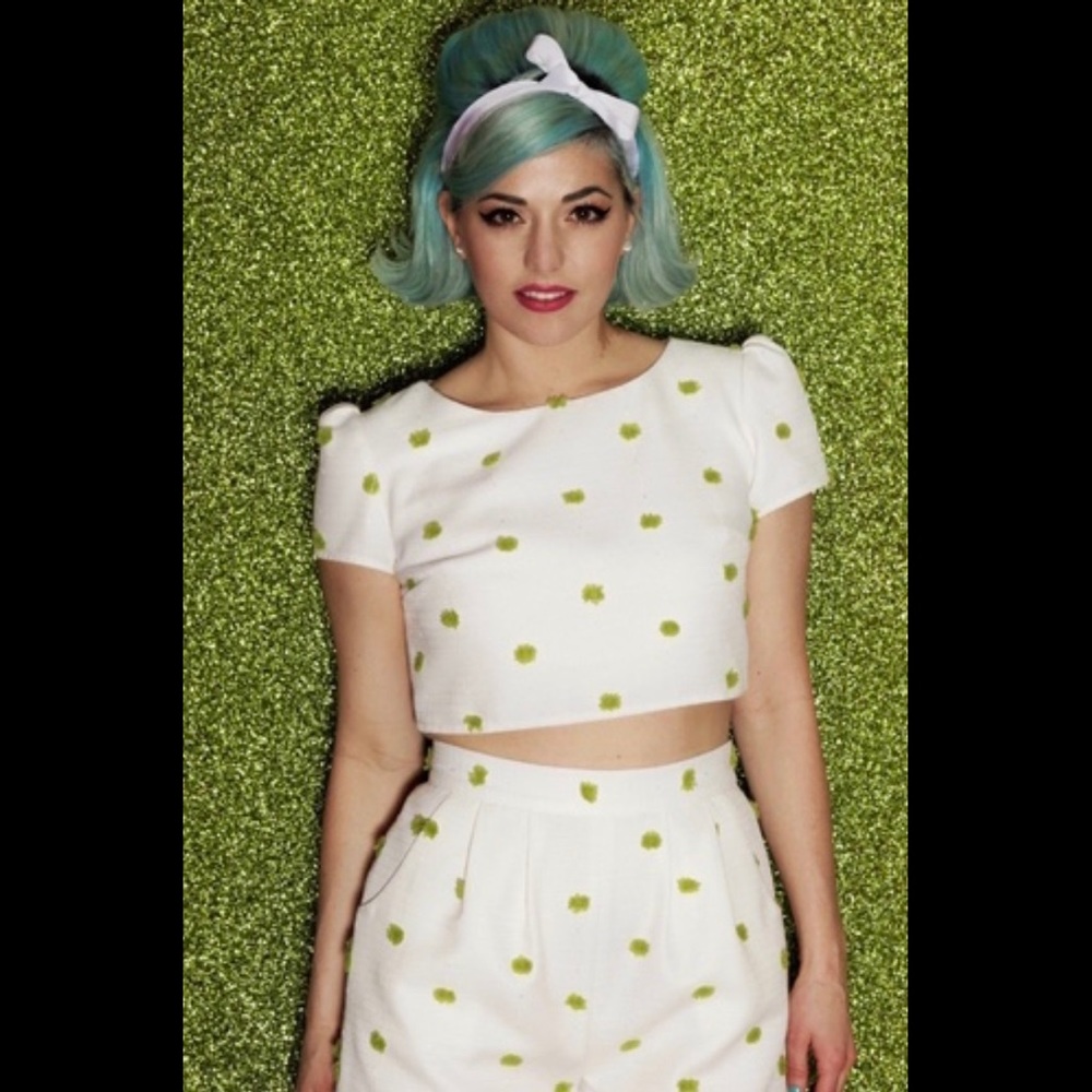 Kenley Collins Crop Top - Picture 3 of 3